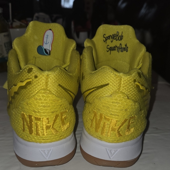 Nike - Picture 6 of 8